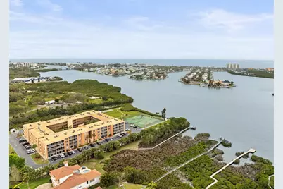 12760 Indian Rocks Road #571, Largo, FL 33774 - Photo 1