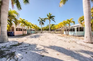 13136 4th St E, Madeira Beach, FL 33708 - Photo 3