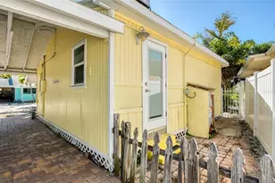 13136 4th St E, Madeira Beach, FL 33708 - Photo 13