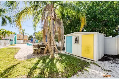 13136 4th Street E, Madeira Beach, FL 33708 - Photo 19