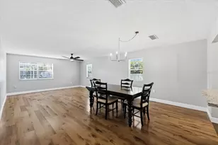 1706 Belleair Forest Dr, Belleair, FL 33756 - Photo 7