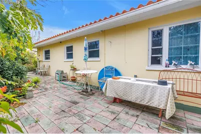 8175 Gulf Boulevard, Saint Pete Beach, FL 33706 - Photo 21