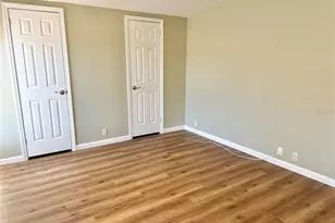 6827 Mt Pleasant Rd NE, Saint Petersburg, FL 33702 - Photo 21