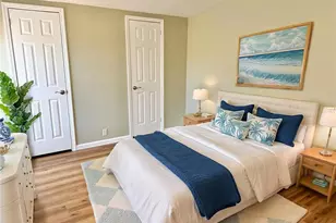 6827 Mt Pleasant Rd NE, Saint Petersburg, FL 33702 - Photo 13