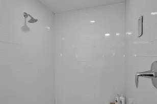 415 Island Way, Clearwater Beach, FL 33767 - Photo 23
