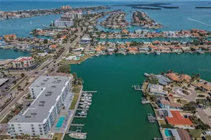 415 Island Way, Clearwater Beach, FL 33767 - Photo 37