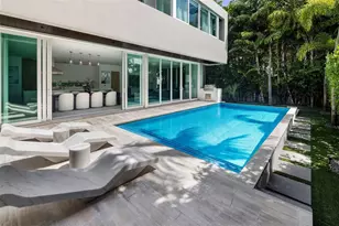 4433 N Bay Rd, Miami Beach, FL 33140 - Photo 17