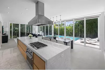 4433 N Bay Road, Miami Beach, FL 33140 - Photo 37