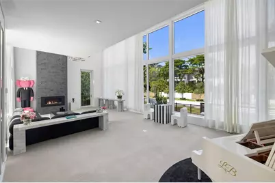 4433 N Bay Road, Miami Beach, FL 33140 - Photo 9