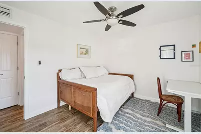 4822 Coquina Key Drive SE #B, Saint Petersburg, FL 33705 - Photo 31