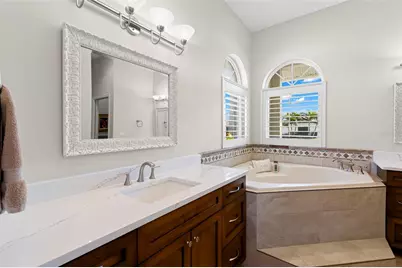 2035 Hawaii Avenue NE, Saint Petersburg, FL 33703 - Photo 33