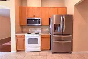 5600 S Sparrow Hawk Ct, Zephyrhills, FL 33541 - Photo 11