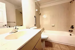 1121 Dr Martin Luther King Jr Street S, Saint Petersburg, FL 33705 - Photo 9