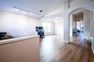 27350 New Smyrna Dr, Wesley Chapel, FL 33544 - Photo 3