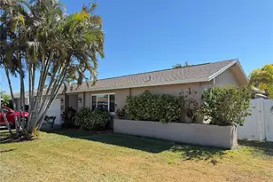 12054 101st Ave, Seminole, FL 33772 - Photo 3