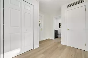 8062 28th Ave N, Saint Petersburg, FL 33710 - Photo 23