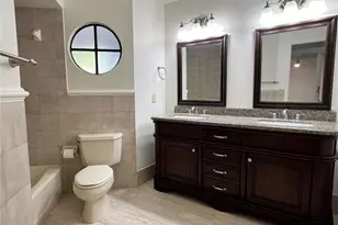 18714 Wimbledon Cir, Lutz, FL 33558 - Photo 17