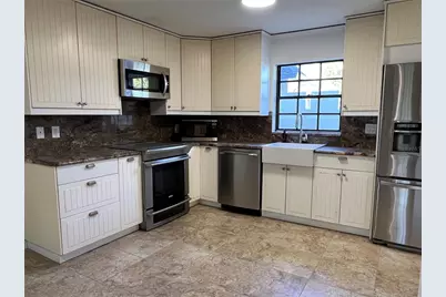 18714 Wimbledon Circle #18714, Lutz, FL 33558 - Photo 3