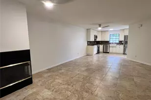 18714 Wimbledon Cir, Lutz, FL 33558 - Photo 9