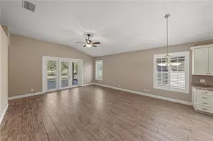 13231 Palmilla Cir, Dade City, FL 33525 - Photo 11