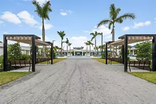 18223 Chromata Dr, Venice, FL 34293 - Photo 35