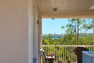 6251 Shoreline Dr, Saint Petersburg, FL 33708 - Photo 9