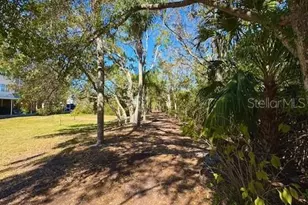 6251 Shoreline Dr, Seminole, FL 33708 - Photo 11