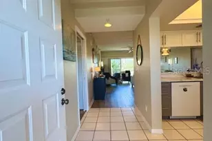 6251 Shoreline Dr, Saint Petersburg, FL 33708 - Photo 11