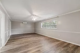 308 Brentwood Dr, Temple Terrace, FL 33617 - Photo 9