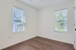 808 E Orchid Ave, Tampa, FL 33612 - Photo 11