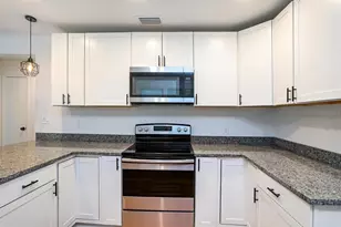 808 E Orchid Ave, Tampa, FL 33612 - Photo 5