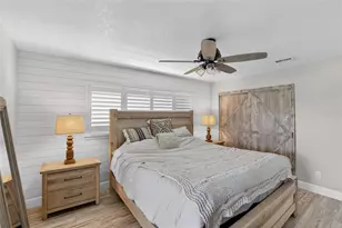 6404 Lake Sunrise Dr, Apollo Beach, FL 33572 - Photo 25