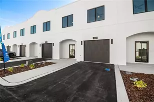 4350 Cambio Gdns Ct, Tampa, FL 33610 - Photo 3