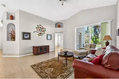 9324 Hidden Water Circle, Riverview, FL 33578 - Photo 7