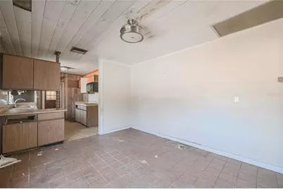 606 S Wiggins Road, Plant City, FL 33566 - Photo 9