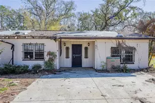 606 S Wiggins Rd, Plant City, FL 33566 - Photo 5