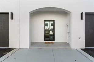 4346 Cambio Gdns Ct, Tampa, FL 33610 - Photo 1