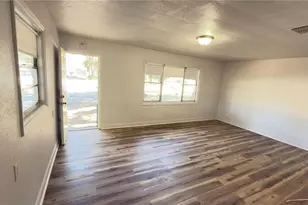 5625 5th St, Zephyrhills, FL 33542 - Photo 11