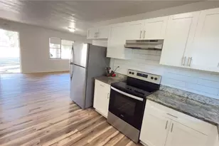 5625 5th St, Zephyrhills, FL 33542 - Photo 15