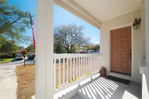 1513 W Meadowbrook Ave, Tampa, FL 33612 - Photo 3