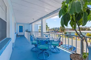 11025 2nd St E, Treasure Island, FL 33706 - Photo 9