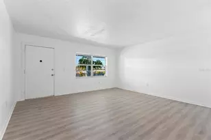 11025 2nd St E, Treasure Island, FL 33706 - Photo 13
