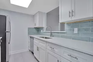 8911 Blind Pass Rd, Saint Pete Beach, FL 33706 - Photo 7