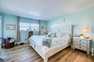 10216 Regal Dr, Largo, FL 33774 - Photo 15