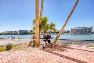 10216 Regal Dr, Largo, FL 33774 - Photo 33