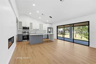 1325 Riverside Dr, Tarpon Springs, FL 34689 - Photo 9