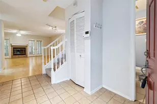 4108 Brentwood Park Cir, Tampa, FL 33624 - Photo 5