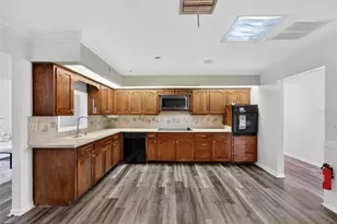 1231 Newport Ave, Lakeland, FL 33801 - Photo 11