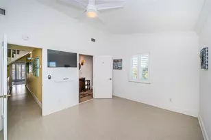 12274 1st St W, Treasure Island, FL 33706 - Photo 43
