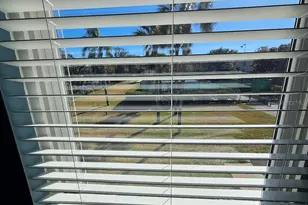 501 E Bay Dr, Largo, FL 33770 - Photo 23